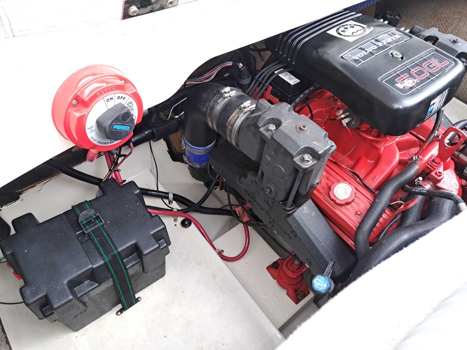 Larson 210 LXI  (67 мото часа)