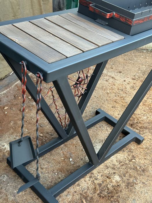 Мангал со столиком