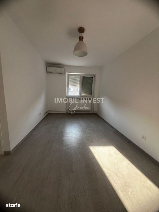 Apartament 3 camere | Etaj 3 | Sebes | 52.000 €