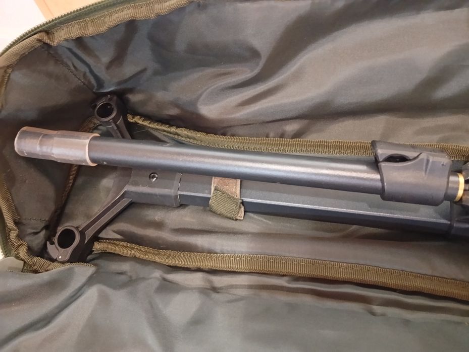 Трипод стойка за въдици Fox Eos  с двоен и троен бъзбар