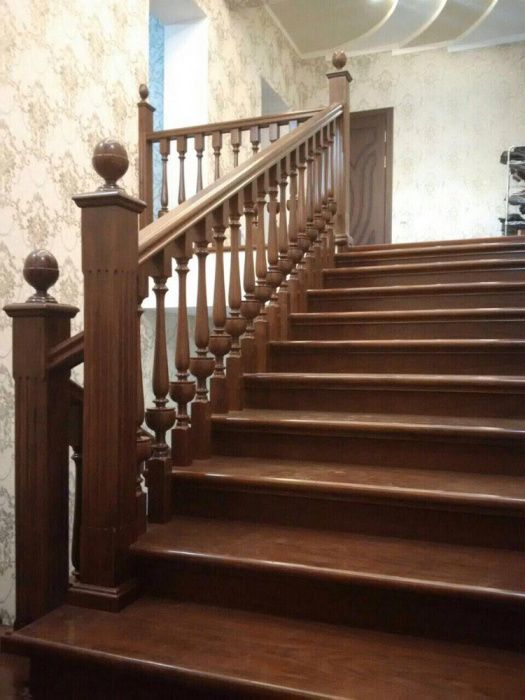 Деревянные лестницы Yog'ochdan zinalar