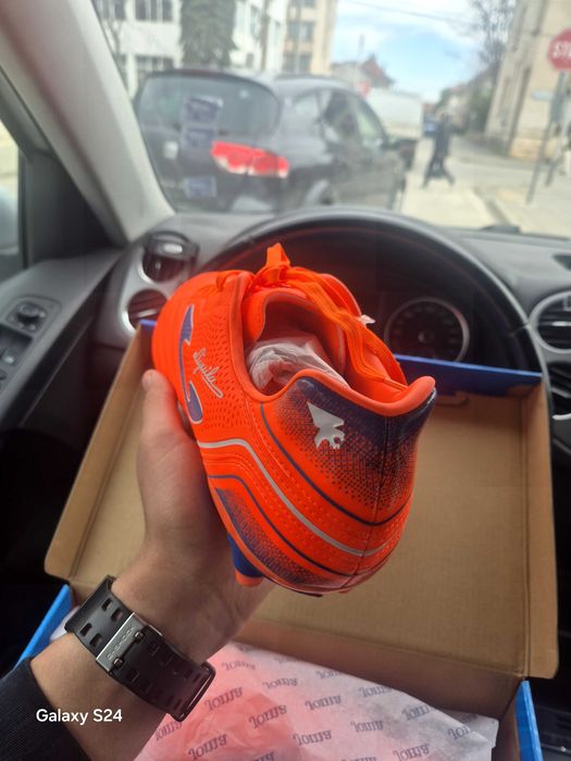 Бутонки JOMA за 70лв