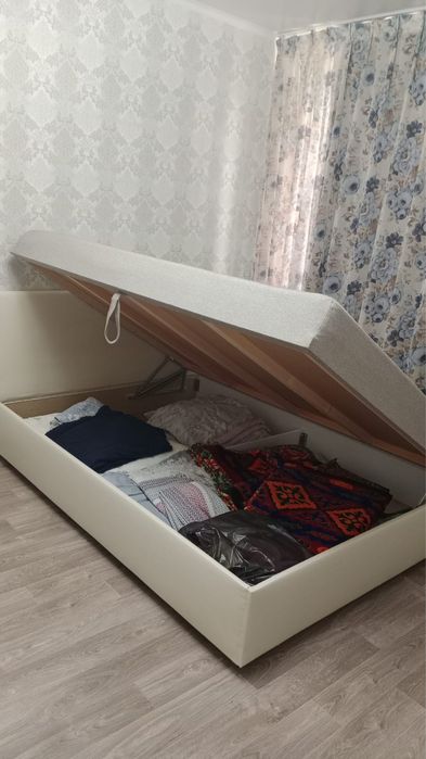 Продам кровать двух спальную