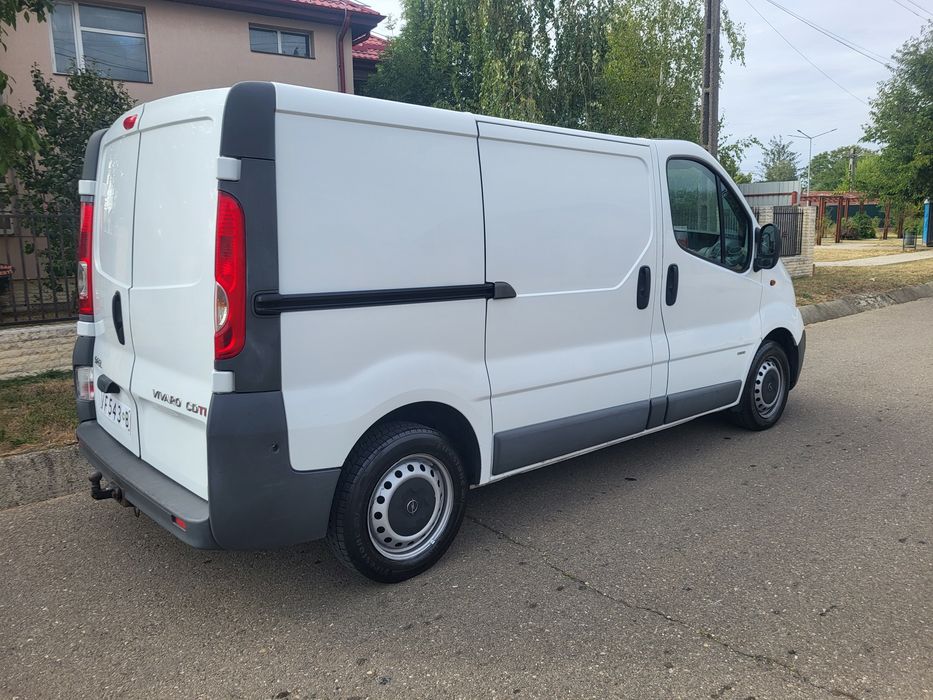 Opel Vivaro 2013 - 2.0 diesel 115 CP  Euro 5