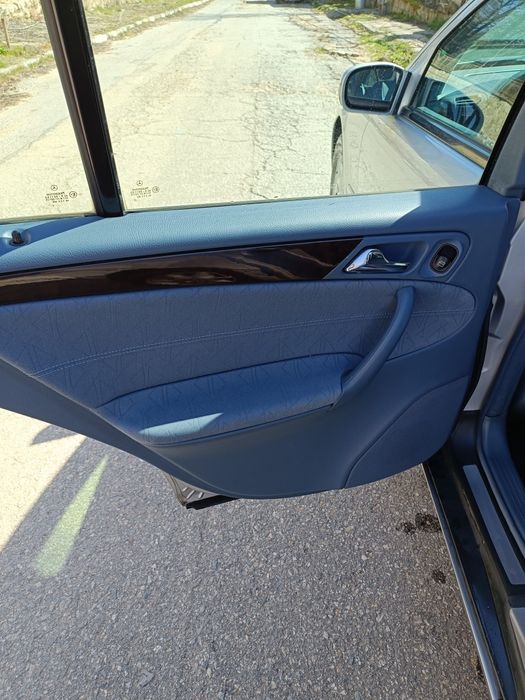 2004 Mercedes C180 бензин