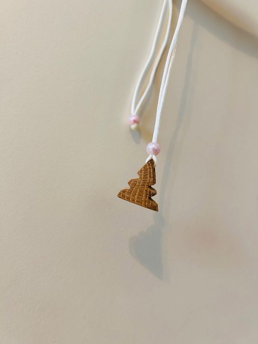 Дървени колиета ръчна изработка от естествено дърво и камъни