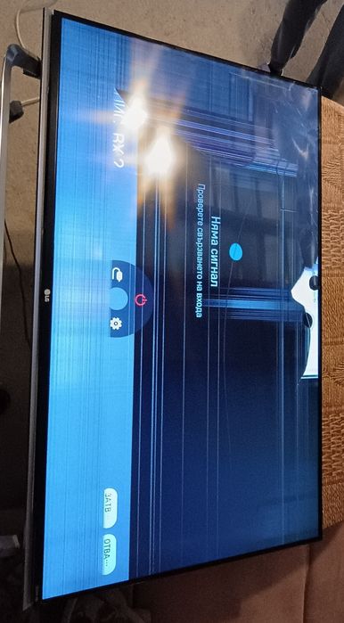 Телевизор LG 49 UF 850 V - ЗА ЧАСТИ-Пукнат.