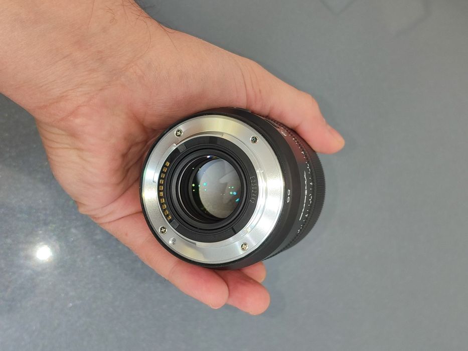 Объектив Yongnou 56mm f1.4. Sony e-mount  aps-c