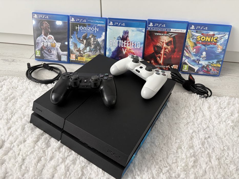 PlayStatin 4 Slim ( 5 Jocuri + 2 Controlare)