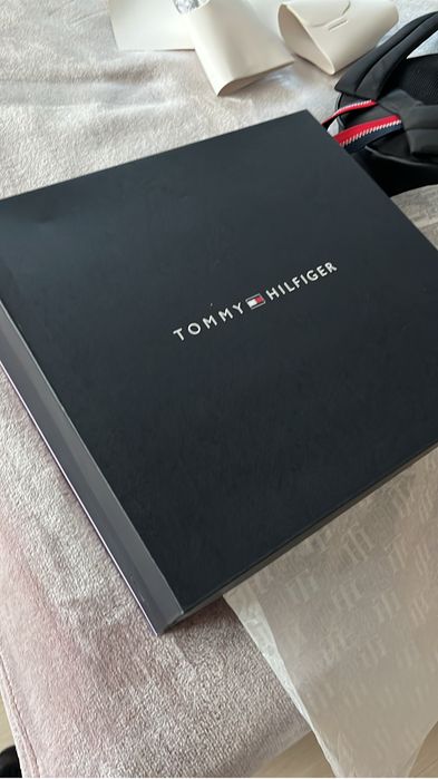 Апрески оригинални Tommy Hilfiger