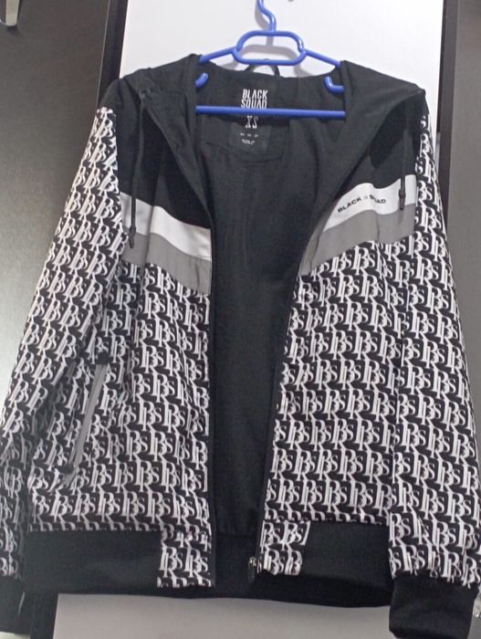 Vind geaca de bărbați