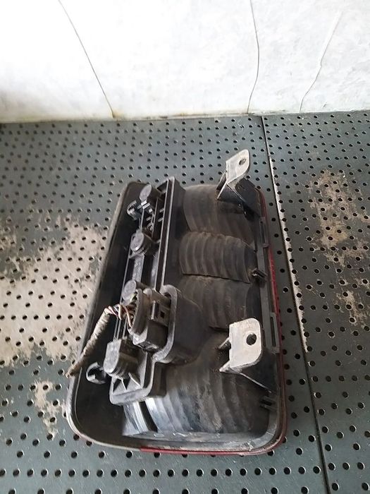 Stop tripla lampa dreapta vw caddy 3 2k0945258a 4vex13n004ab