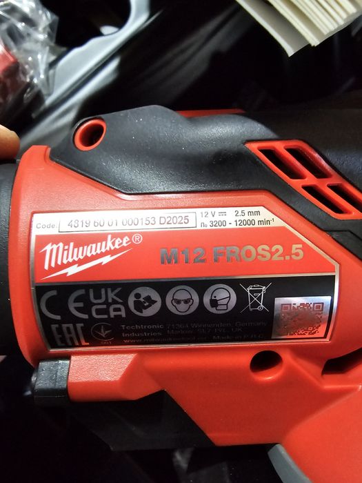 Șlefuitor orbital milwaukee m12 fros2,5-502x