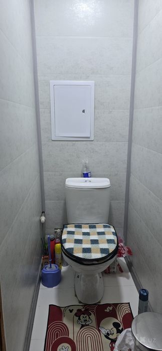 Shaxar makrazida 2 xonali uy sotiladi