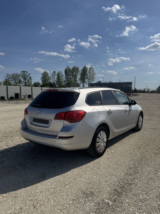 Opel Astra Sports Tourer J  2012 / 1.7CDTI / Euro 5