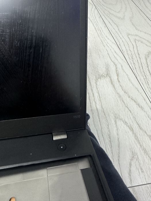 Vand Lenovo ThinkPad T570  defect pentru piese
