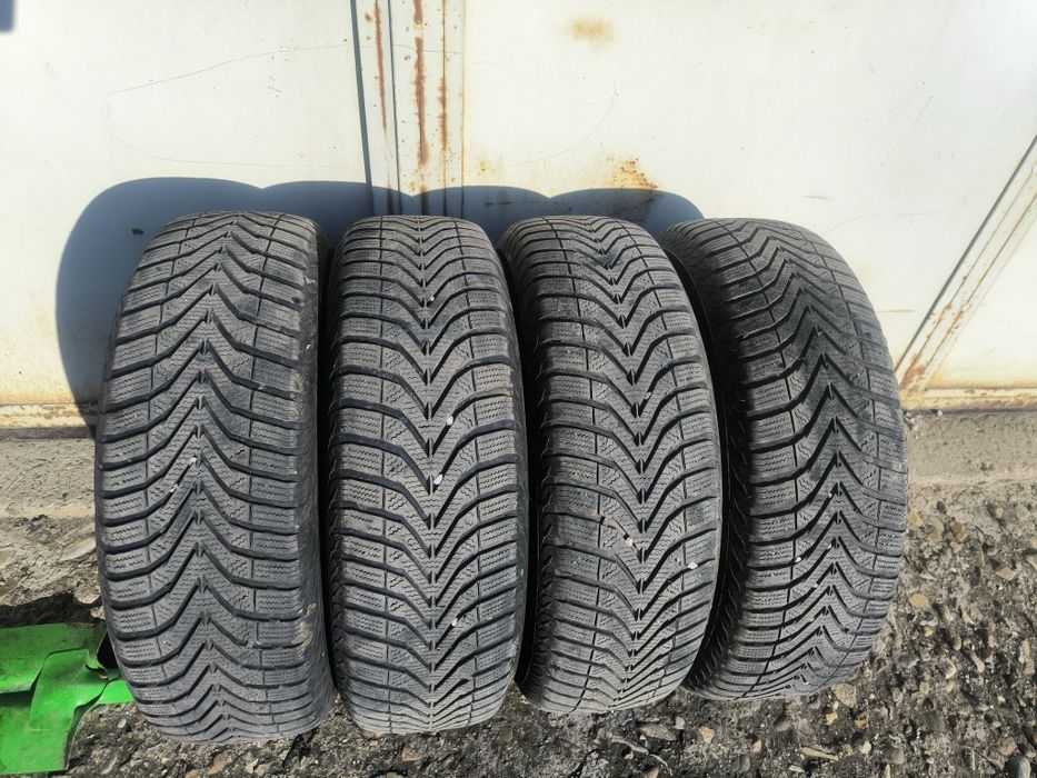 Джанти 5х114.3 R15 със зимни гуми и тасове