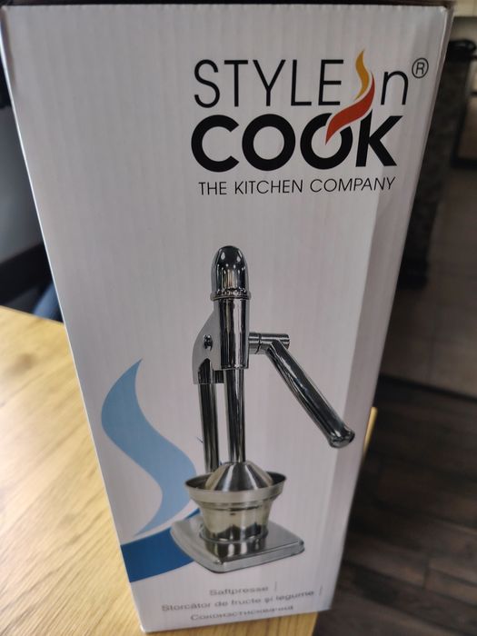 Vând storcător de citrice