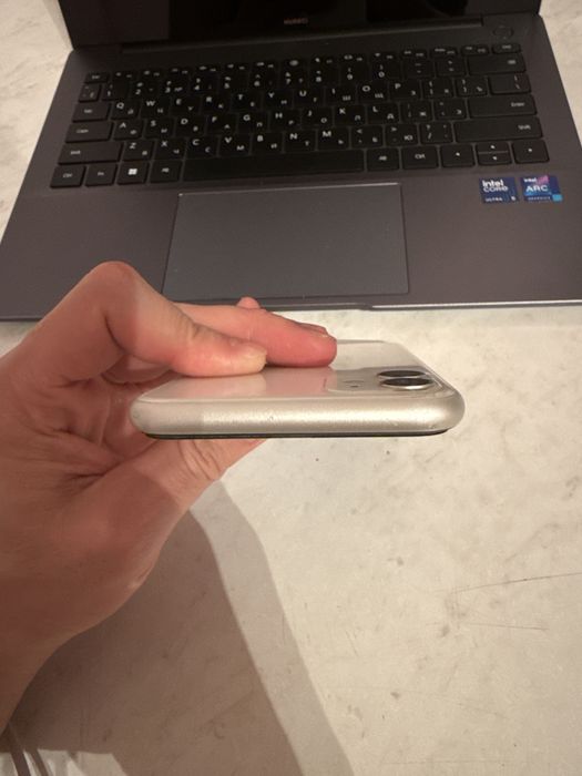 IPhone 11 128GB White