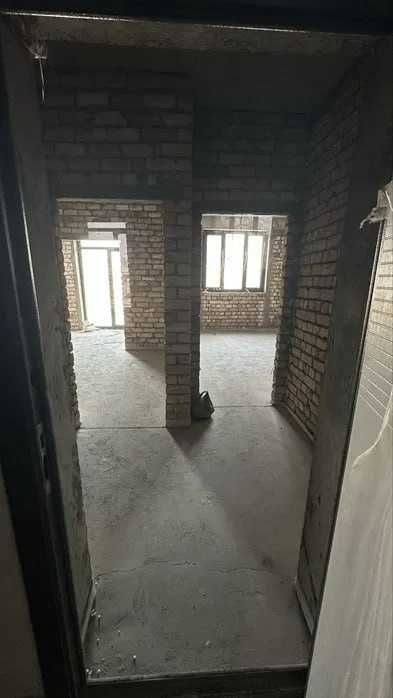 shayxantaxur korobka ulitsa kukcha darvoza 1 gor bolnisa 2x kom 40m2;