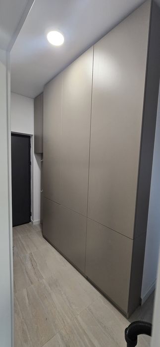 Pers Fizică apartament 2 camere + parcare — fotografia 3