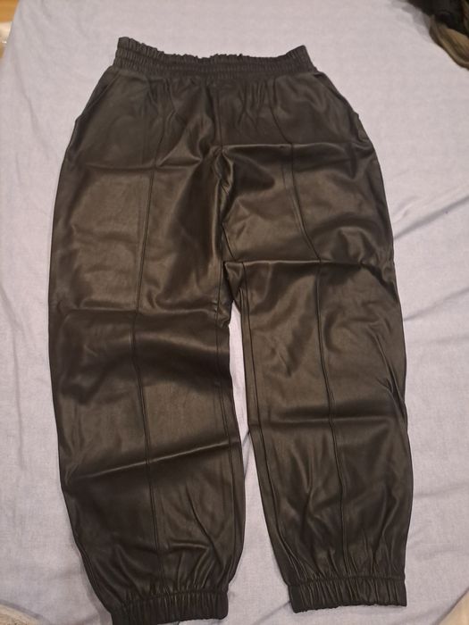 Официален или кожен панталон