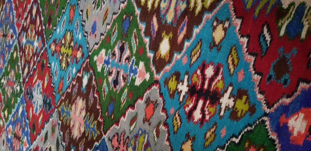 Vand covor si cuverturi traditionale