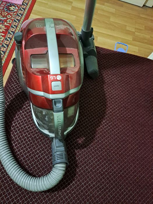 Пылесос lg срочно продам