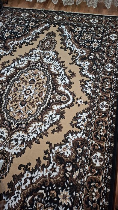 Продам палас в комнату 275×180 см