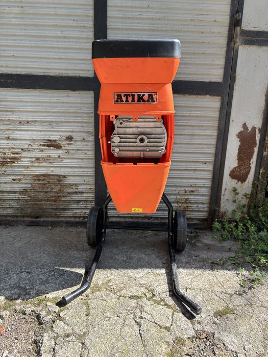 Валцова самопридърпваща дробилка 2500W