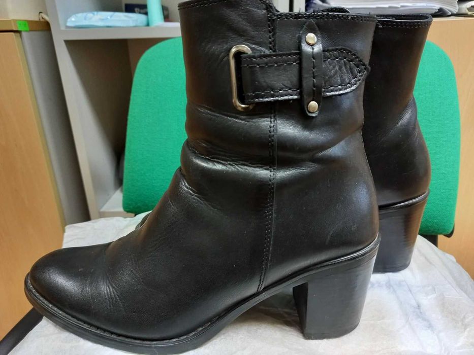 Продавам зимни боти