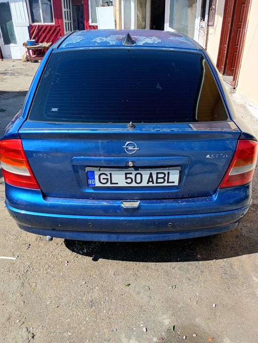 Se vinde amândouă la schimb cu E46 sau E39