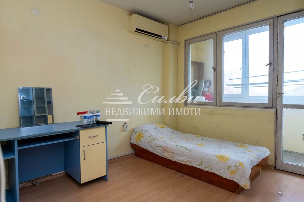 Продава се Двустаен апартамент в Шумен, Център - 50 кв.м за 1785 €/кв.м - Снимка #4