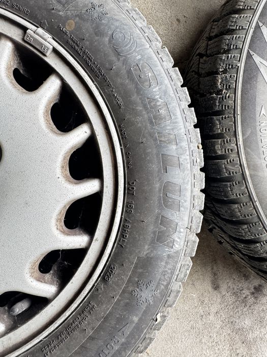 Джанти с гуми Митсубиши 4х114.3 185/70 14