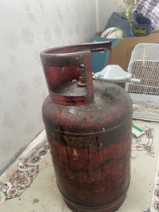 Газ балон продам 27 литров