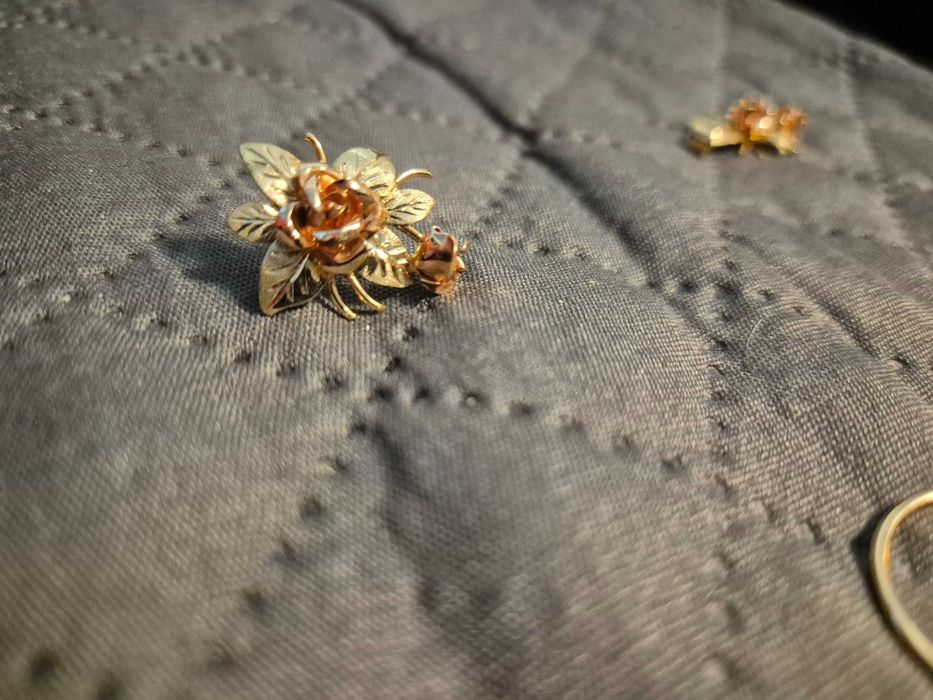 Set 4 bucati ( inel,cercei,pandativ) aur 14 K