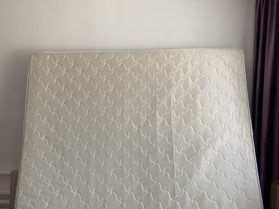 Продам кровать  размер 200х160