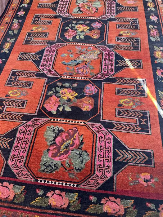 Ковер ручной работы