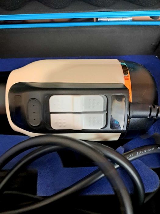 Устройство iTeraCare Pro за TeraHertz терапия за професионална употреба