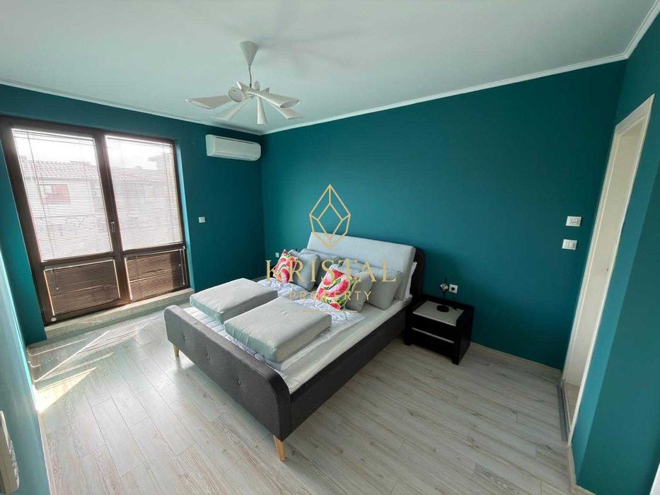 Продава се Тристаен апартамент в Несебър - 121 кв.м за 1003 €/кв.м - Снимка #11