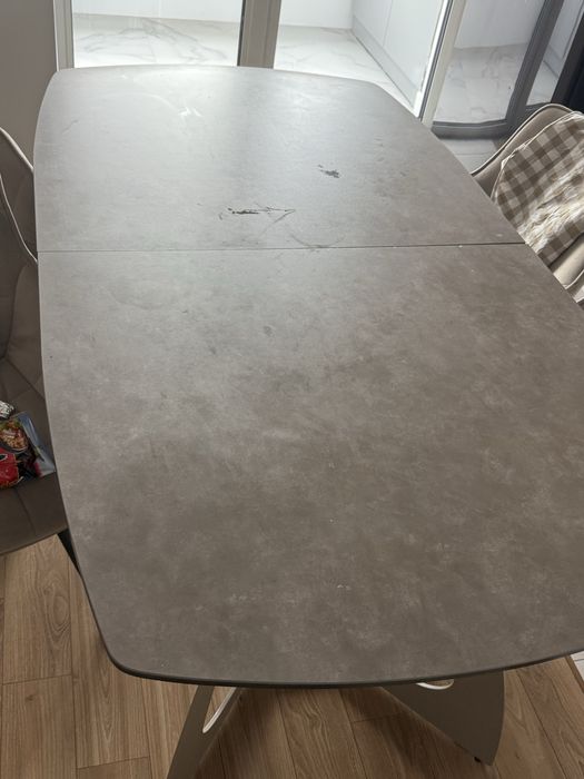 Продаем кухонный стол