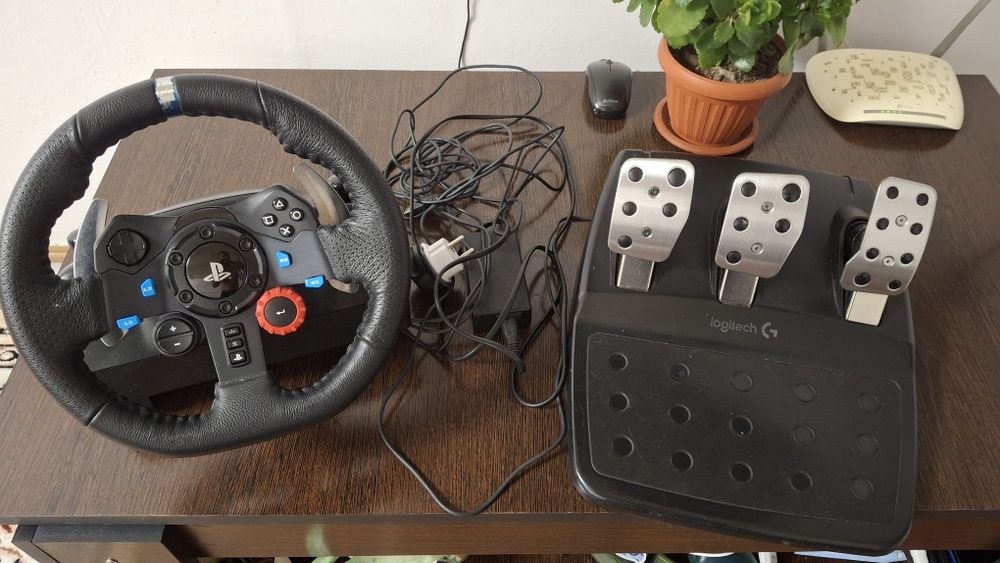 Игровой руль Logitech G29