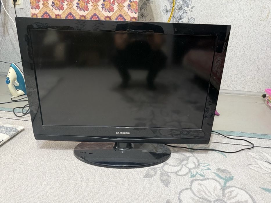 Продаю Телевизор самсунг