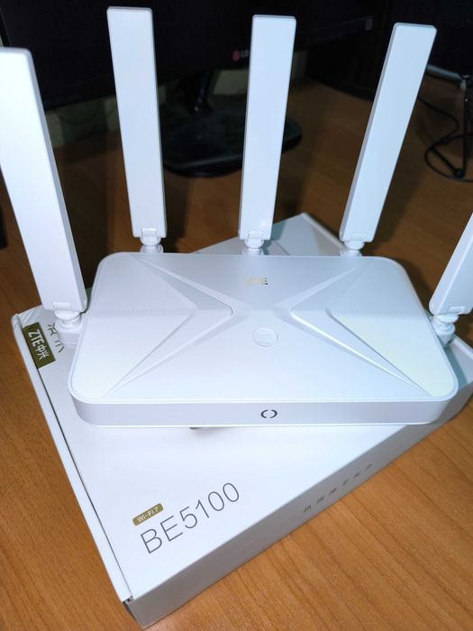 ZTE-BE5100 мощный двух диапазонный роутер со скоростью до 5012 Мбит/с