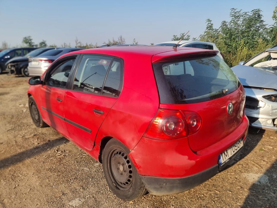 Dezmembrez Volkswagen VW Golf 5 [2003 - 2009] 1.9 tdi BLS