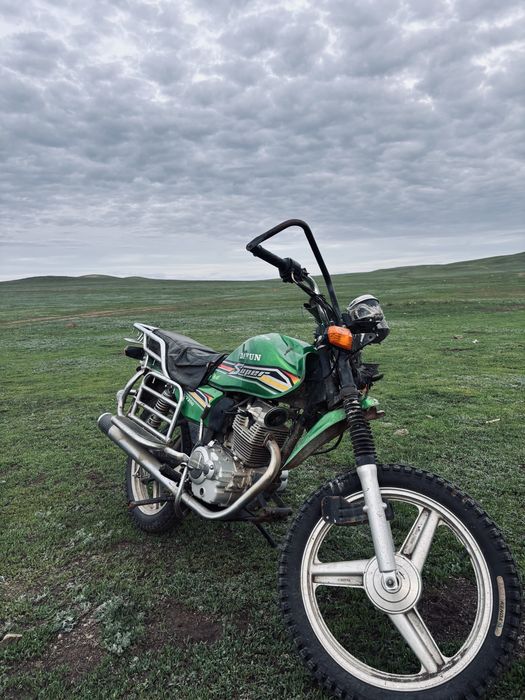 Мотоцикл 200 куб