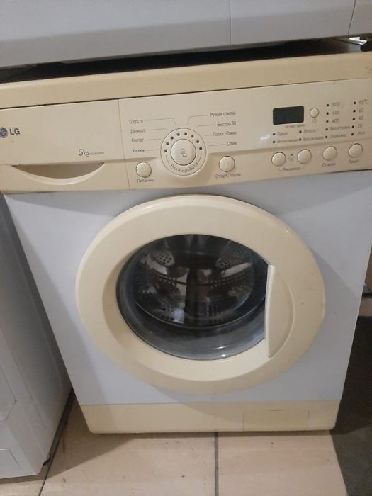 Стиральная машинка  LG  на 5 кг. Гарантия. Доставка.