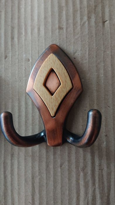 Стара и нови закачалки .