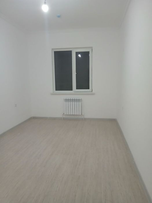 Срочна сотилади Яшнобод Олмос махалла 3/16/16. 70m²