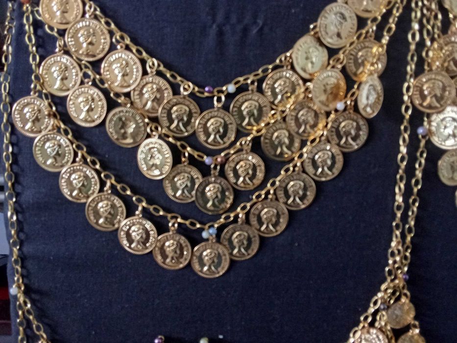 Комплект колие- пендари с обеци